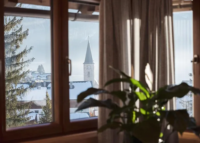 Altes Pfarrhaus * التوسي