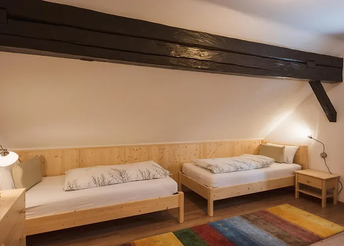 Altes Pfarrhaus التوسي